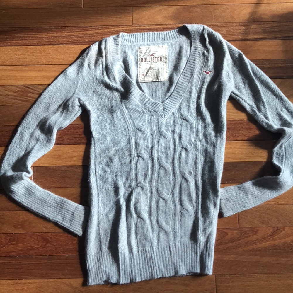 Hollister Gray V Neck Sweater
